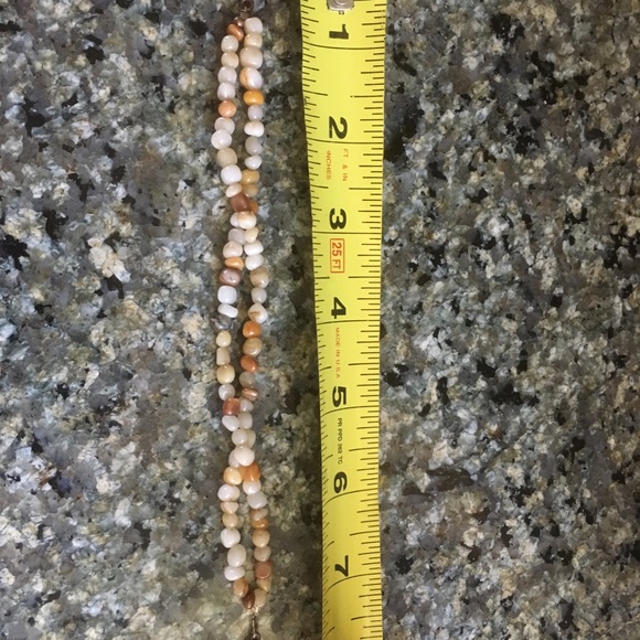 Double strand yellow jade bracelet - Picture 2 of 5